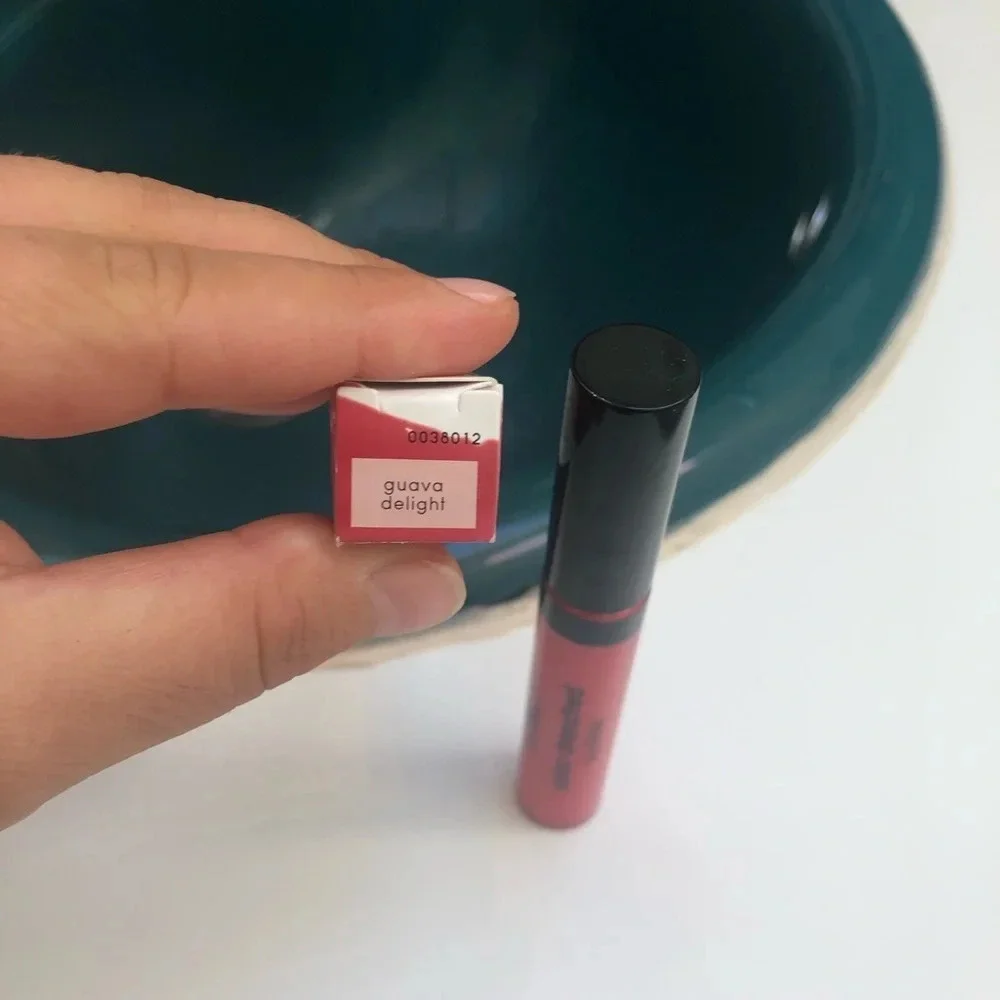 NIB LAURA GELLER GUAVA DELIGHT LIQUID LIPSTICK